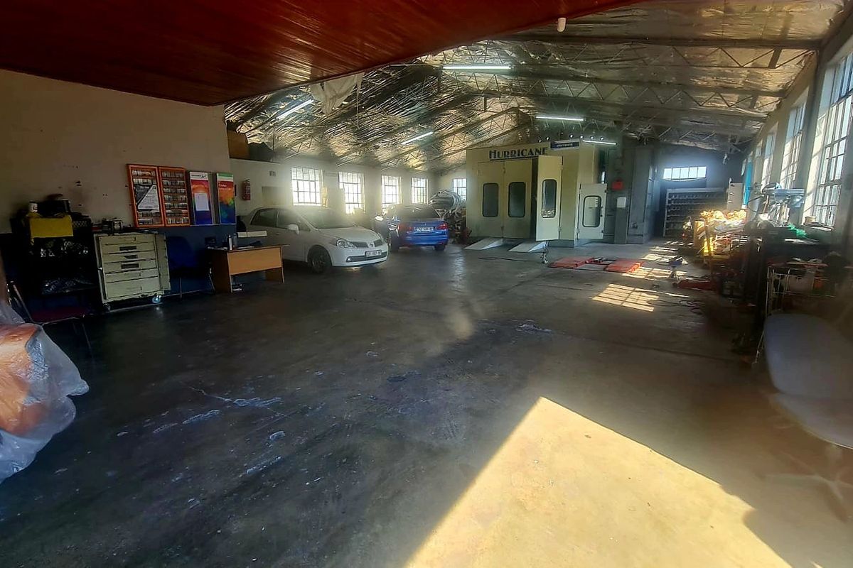 Commercial Building, Mixed Use, Retail, light Industrial and Office - Photo 2