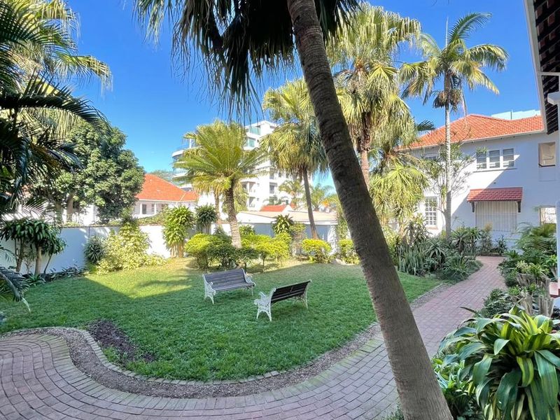 Sought after apartment in prime Essenwood  - Photo 4