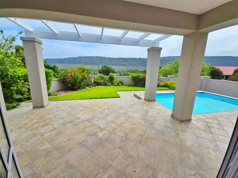 Immaculate multi living home close to the lagoon and beach for sale in Sedgefield - Photo 9