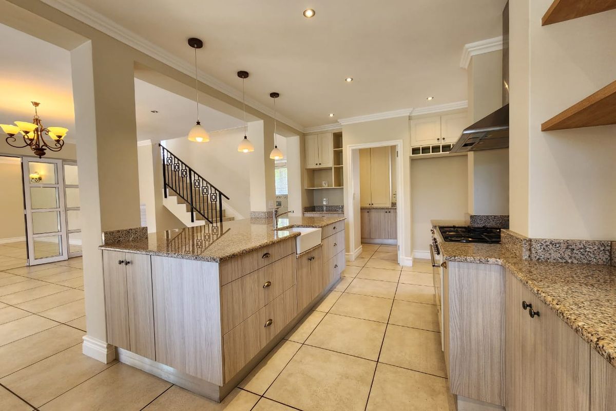 Immaculate multi living home close to the lagoon and beach for sale in Sedgefield - Photo 5