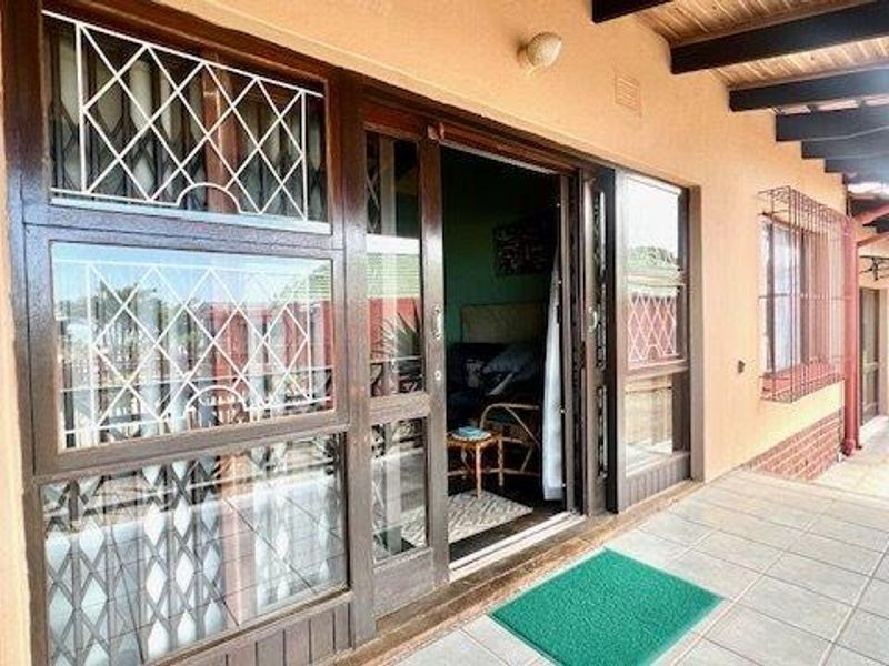 Prime Investment Opportunity In Manaba Beach - Photo 2