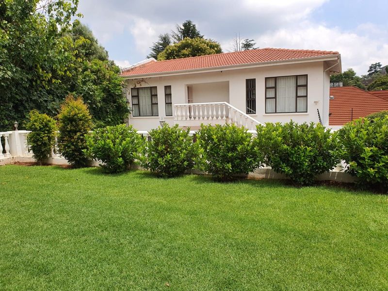 1 Bedroom 1 Bathroom Upper level Apartment To Let in Parktown - Photo 2