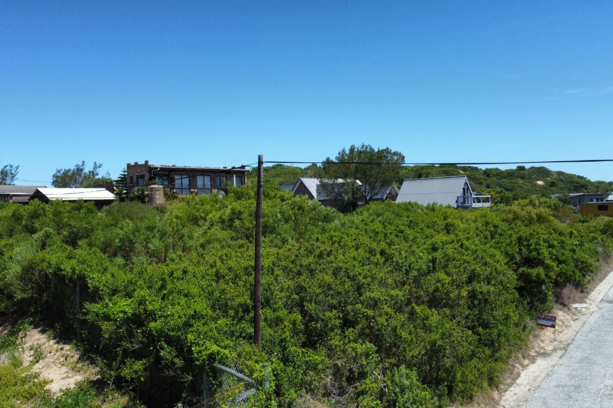 Vacant Stand not far from the Beach – Your Coastal Dream Awaits! - Photo 4