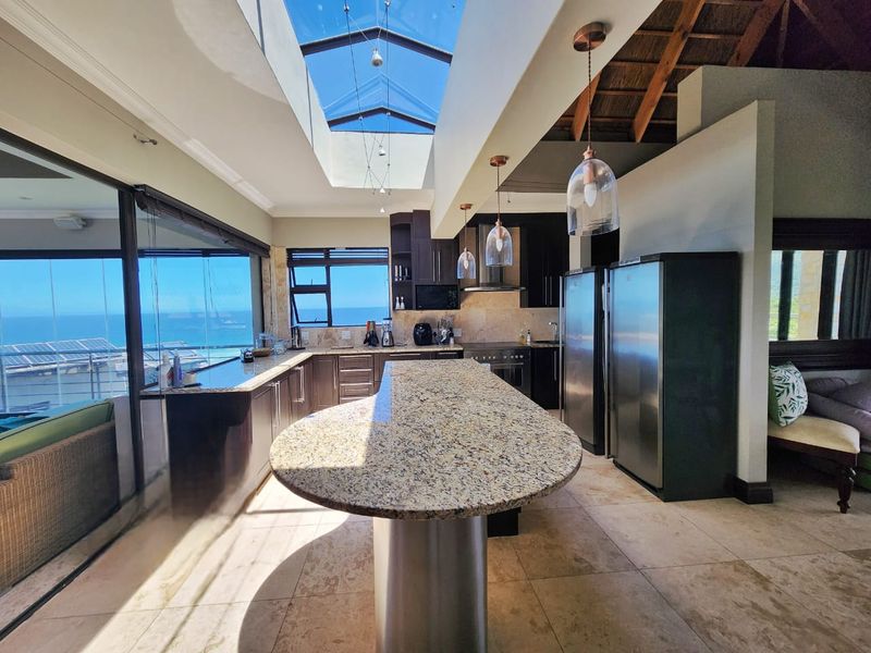 Luxurious multi level home in a gated estate with ocean views. - Photo 5