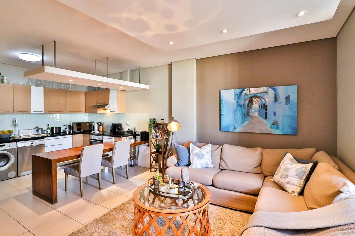 BEAUTIFUL 2 BEDROOM APARTMENT FOR SALE - Photo 2