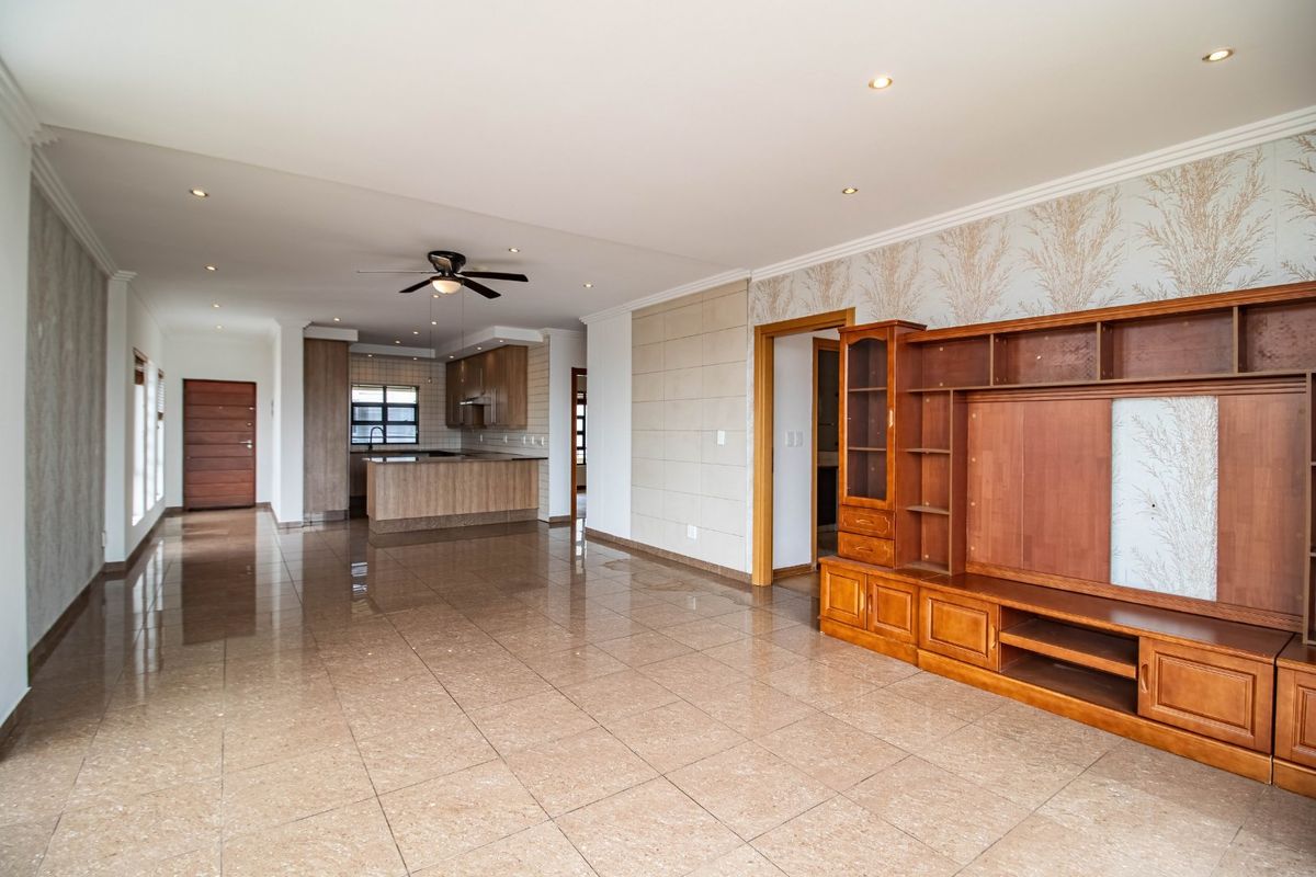 2 BEDROOM APARTMENT FOR SALE IN BEDFORD - Photo 5