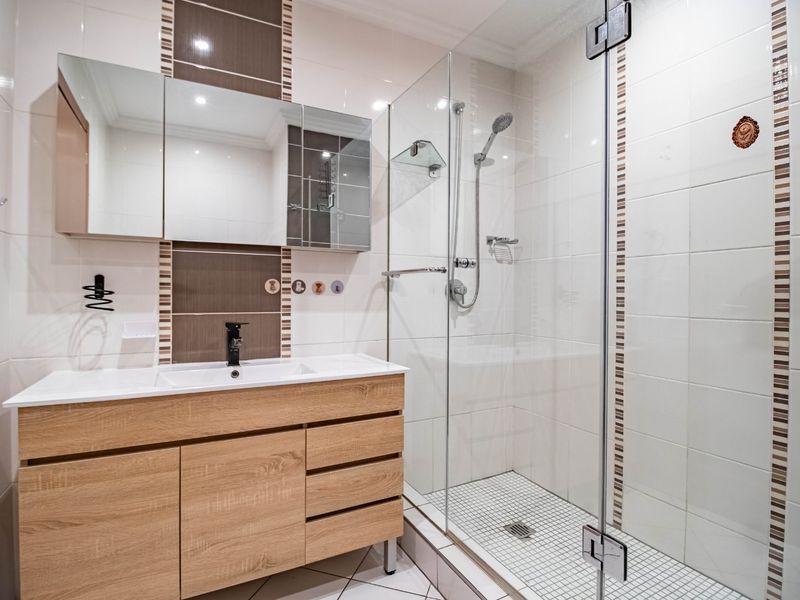 2 BEDROOM APARTMENT FOR SALE IN BEDFORD - Photo 10