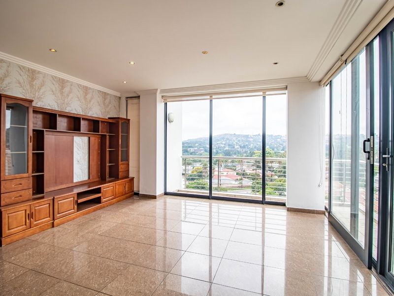 2 BEDROOM APARTMENT FOR SALE IN BEDFORD - Photo 6