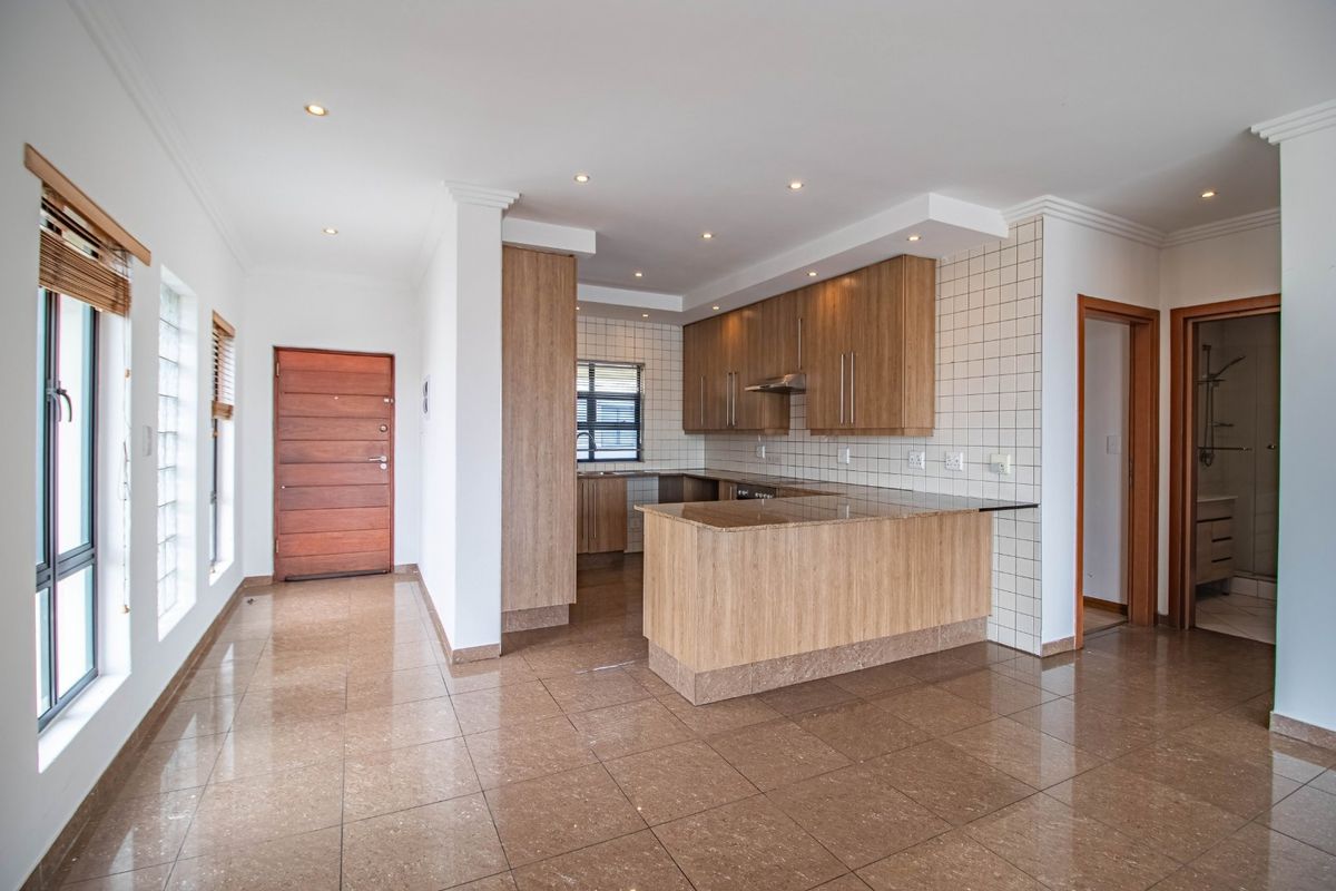 2 BEDROOM APARTMENT FOR SALE IN BEDFORD - Photo 3