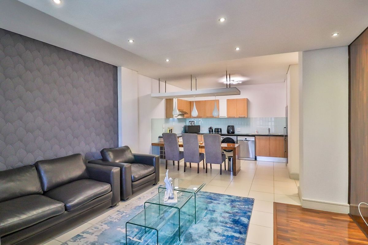 2 Bedroom Apartment For Sale in Bedford Centre - Photo 2