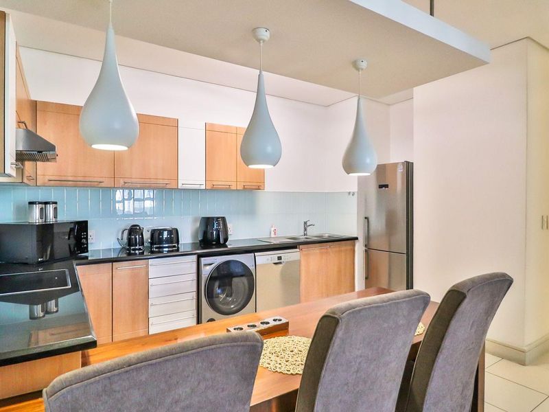 2 Bedroom Apartment For Sale in Bedford Centre - Photo 5