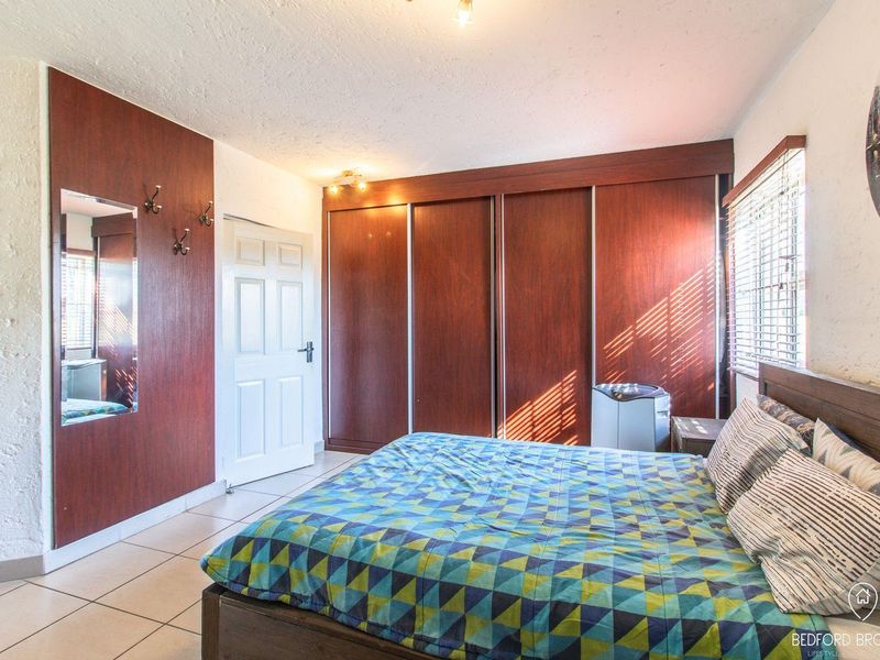 3 BEDROOM GARDEN TOWNHOUSE FOR SALE IN BEDFORDVIEW - Photo 4
