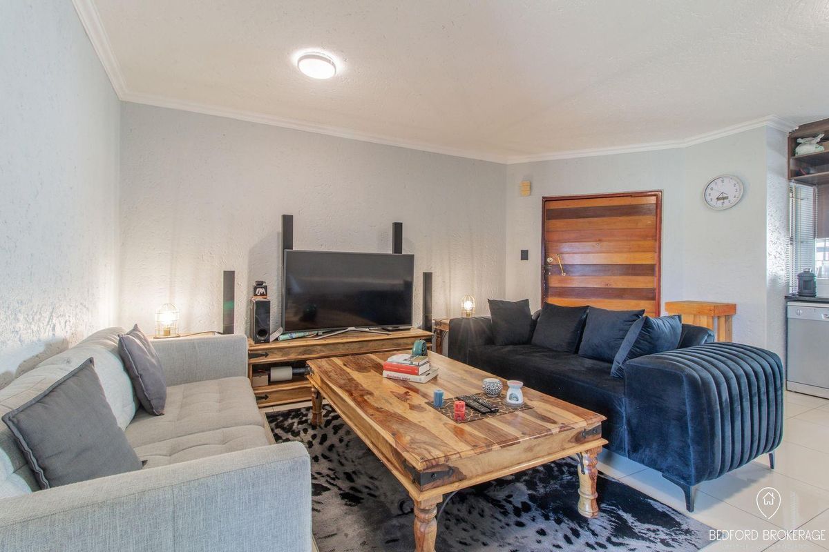 3 BEDROOM GARDEN TOWNHOUSE FOR SALE IN BEDFORDVIEW - Photo 3