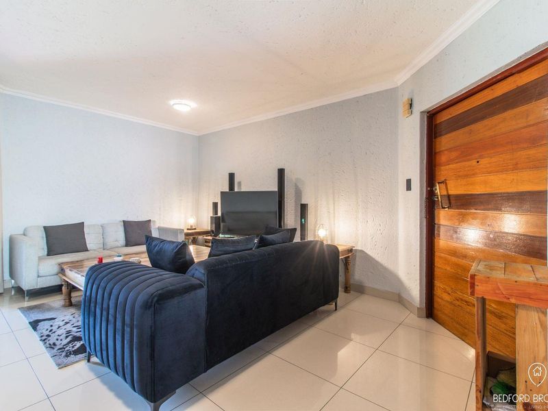 3 BEDROOM GARDEN TOWNHOUSE FOR SALE IN BEDFORDVIEW - Photo 7