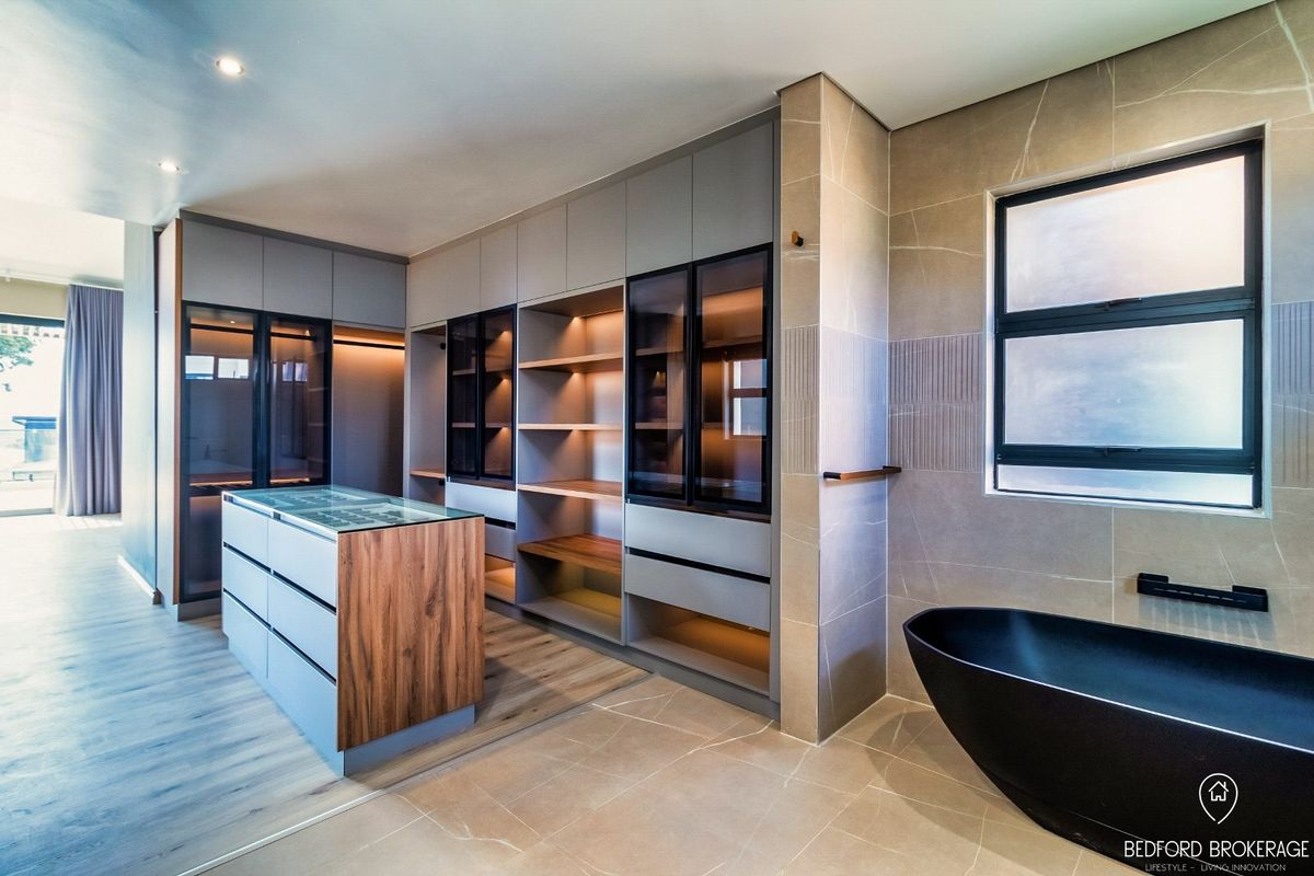 6 BEDROOM HOME FOR SALE AT THE NEIGHBOURHOOD - Photo 3