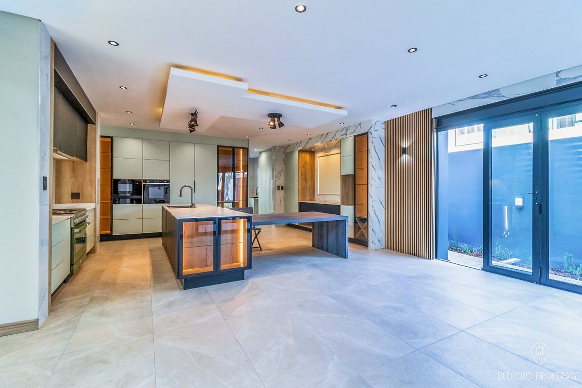 6 BEDROOM HOME FOR SALE AT THE NEIGHBOURHOOD - Photo 2