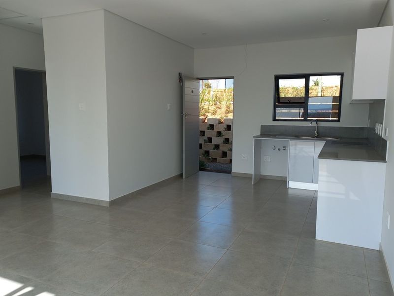 Modern. Neat. Popular. Cheap. Great for Investors. - Photo 7