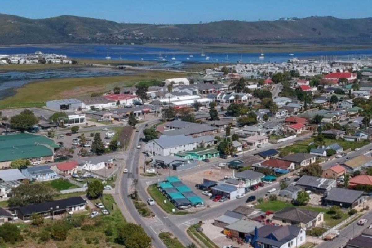 Prime Position - Photo 3