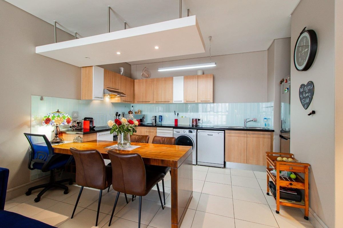 2 Bedroom Apartment for Sale - Photo 3