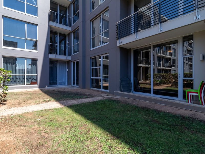 STUNNING 2 BEDROOM GARDEN UNIT FOR SALE AT BEDFORD - Photo 4