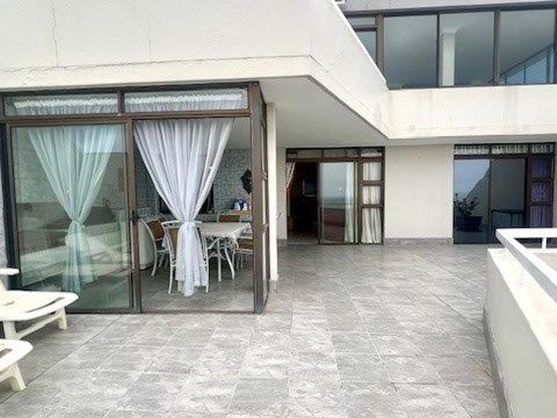 Cozy Coastal Apartment With Ocean Views - Photo 9