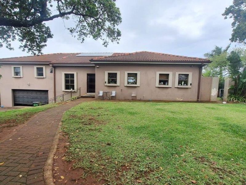 Fully Furnished 3 Bedroom House In Ramsgate! - Photo 2