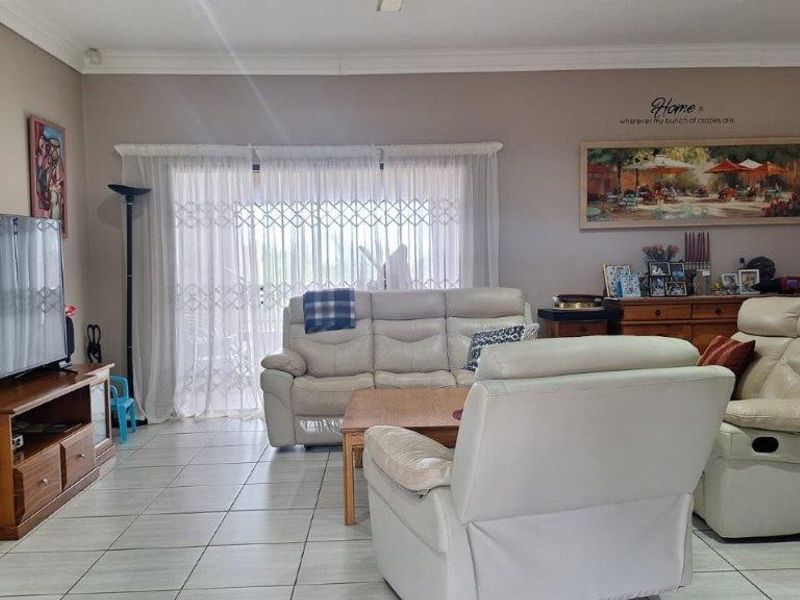 Fully Furnished 3 Bedroom House In Ramsgate! - Photo 8