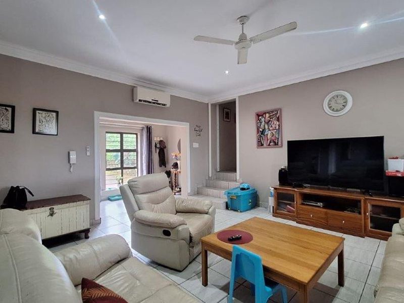 Fully Furnished 3 Bedroom House In Ramsgate! - Photo 7