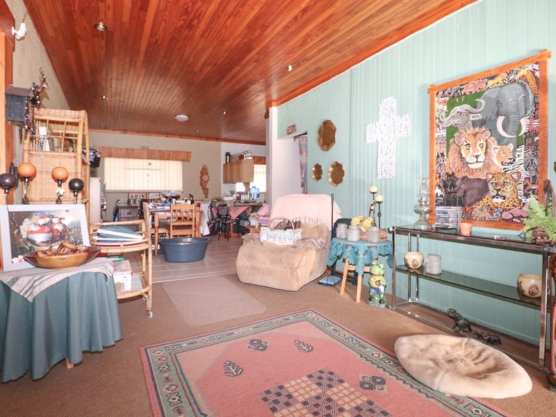 RENTAL OPPORTUNITY WITH SPACIOUS  4 BEDROOM HOME - Photo 4