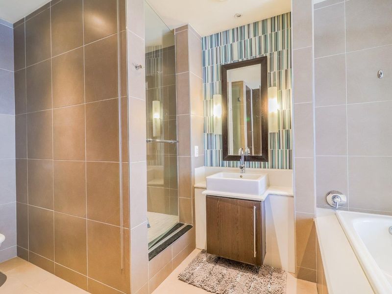 1 Bedroom Fully Furnished Apartment In Bedford Square For Sale - Photo 10