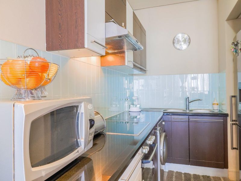 1 Bedroom Fully Furnished Apartment In Bedford Square For Sale - Photo 7