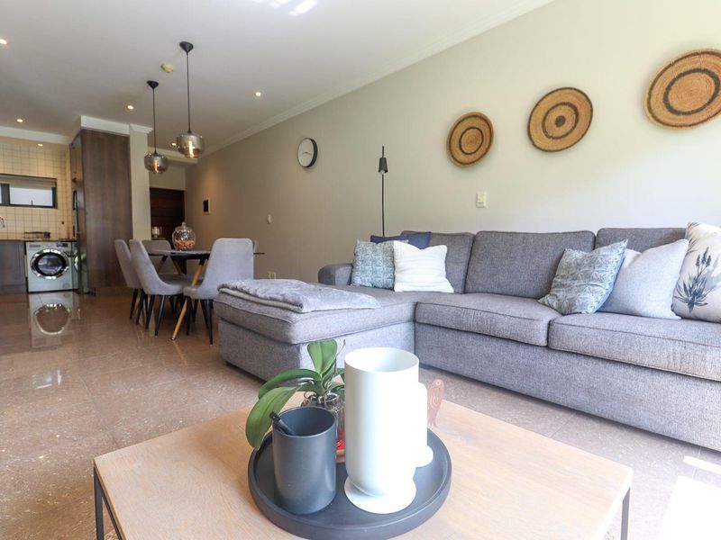 2 Bed 2 Bath Ground Unit For Sale! - Photo 3