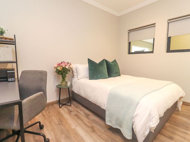 2 Bed 2 Bath Ground Unit For Sale! - Photo 4