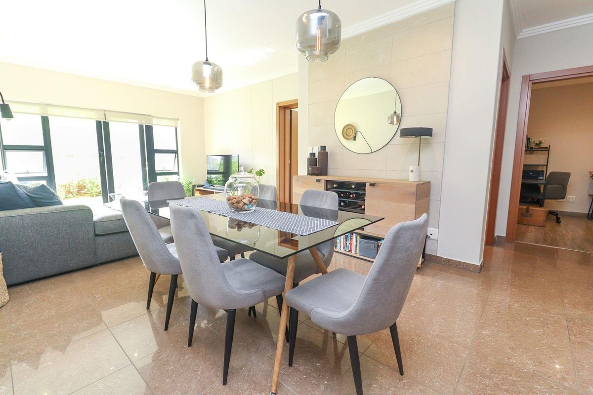 2 Bed 2 Bath Ground Unit For Sale! - Photo 2