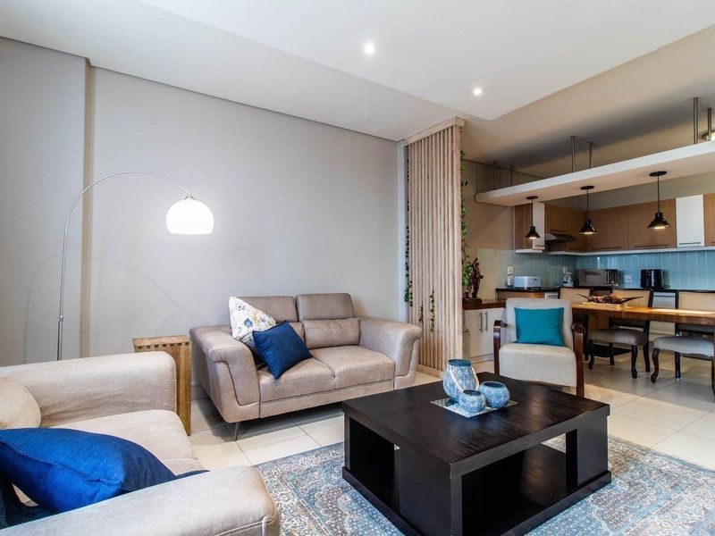 Upmarket 2 Bedroom Apartment for Sale - Photo 7