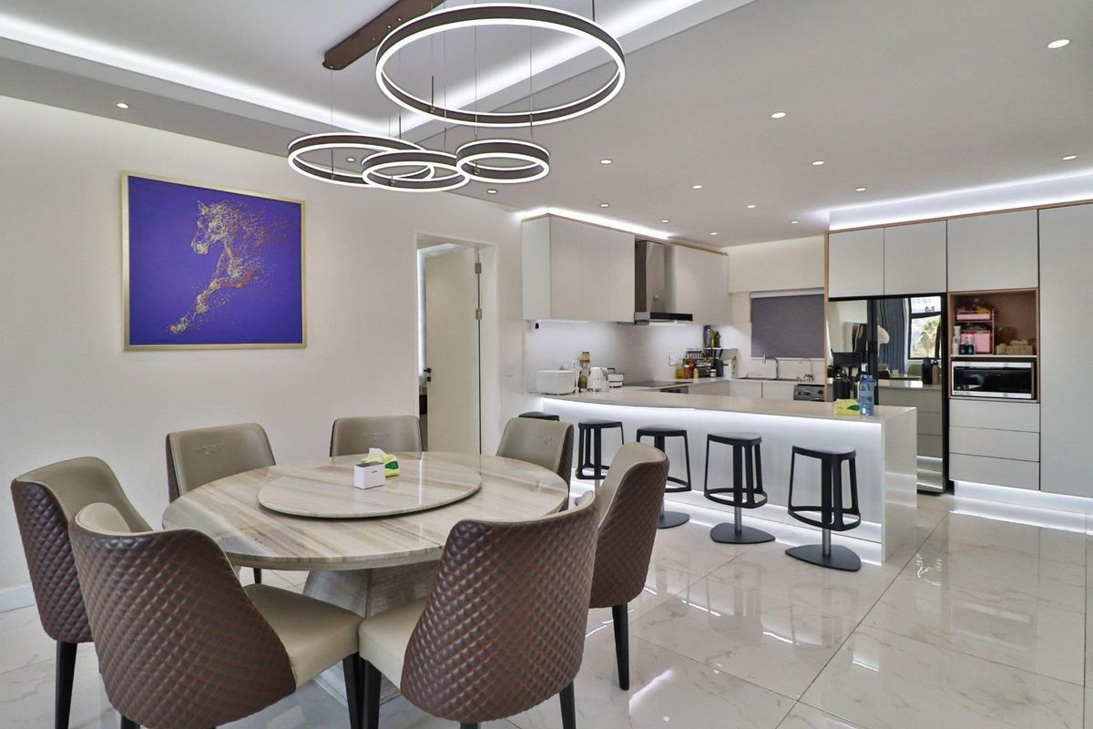 Stunning Double 3 Bedroom Apartment For Sale - Photo 2