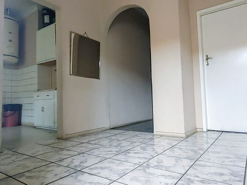 Versatile 5-Bedroom Investment Property with High Rental Income! - Photo 6