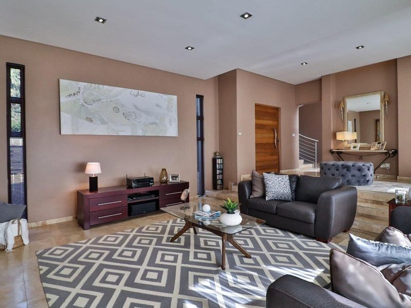 MAJESTIC HOME FOR SALE IN BEDFORDVIEW - Photo 10