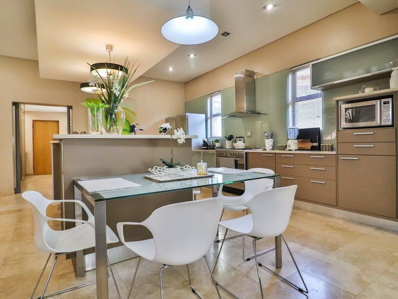 MAJESTIC HOME FOR SALE IN BEDFORDVIEW - Photo 6