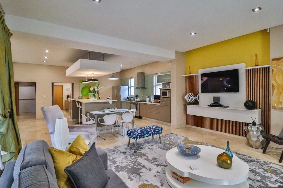 MAJESTIC HOME FOR SALE IN BEDFORDVIEW - Photo 3