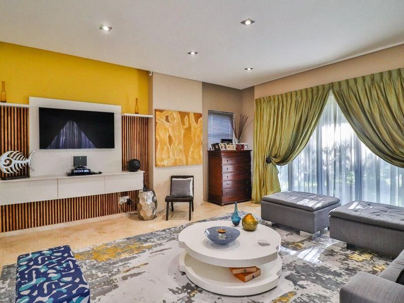 MAJESTIC HOME FOR SALE IN BEDFORDVIEW - Photo 2