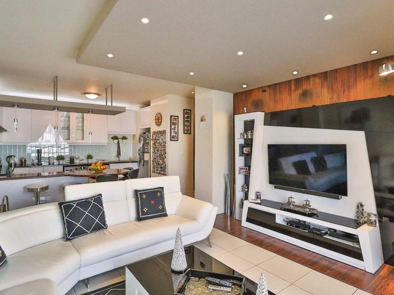 2 BEDROOM APARTMENT FOR SALE AT BEDFORD - Photo 1
