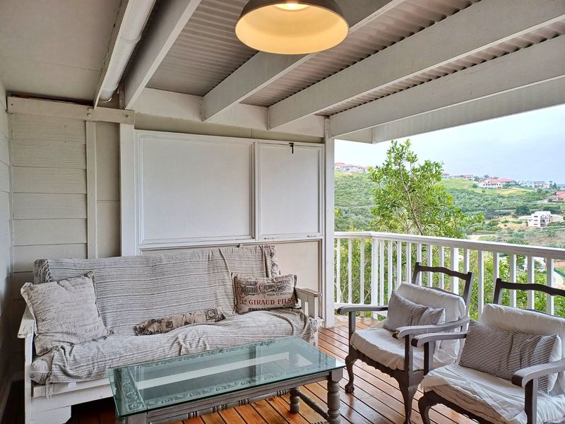 Charming 3-Bedroom Home with Mountain Views - Photo 9