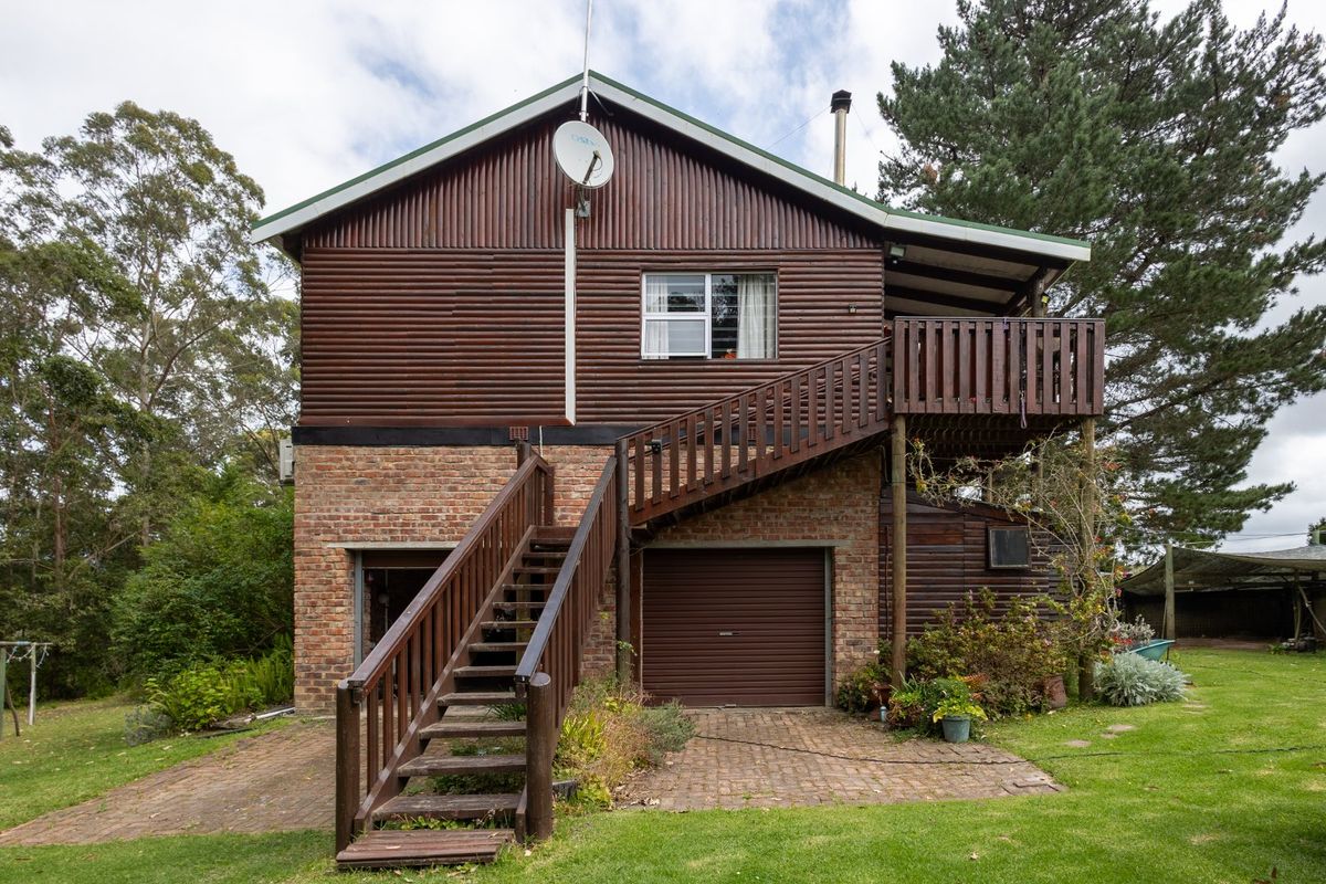 Immaculate Small Holding in Harkerville - Photo 5