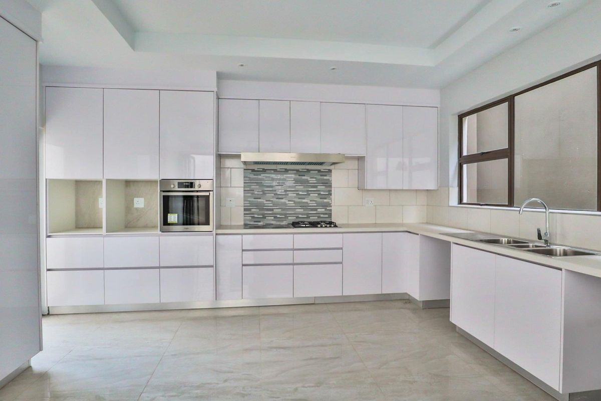 Modern And Brand New Development - 4 Bedroom Cluster In Bedfordview - Photo 2