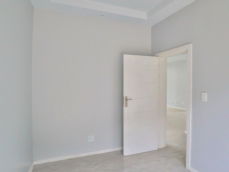 Modern And Brand New Development - 4 Bedroom Cluster In Bedfordview - Photo 9