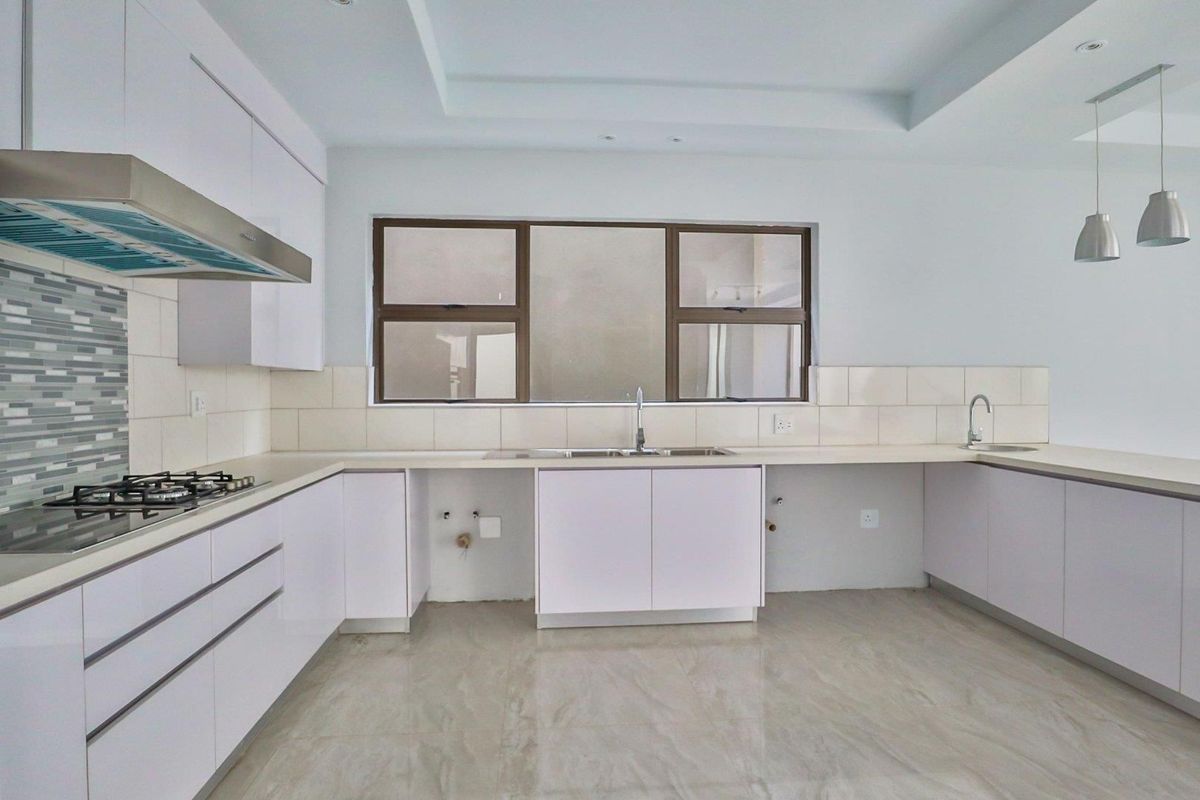 Modern And Brand New Development - 4 Bedroom Cluster In Bedfordview - Photo 4