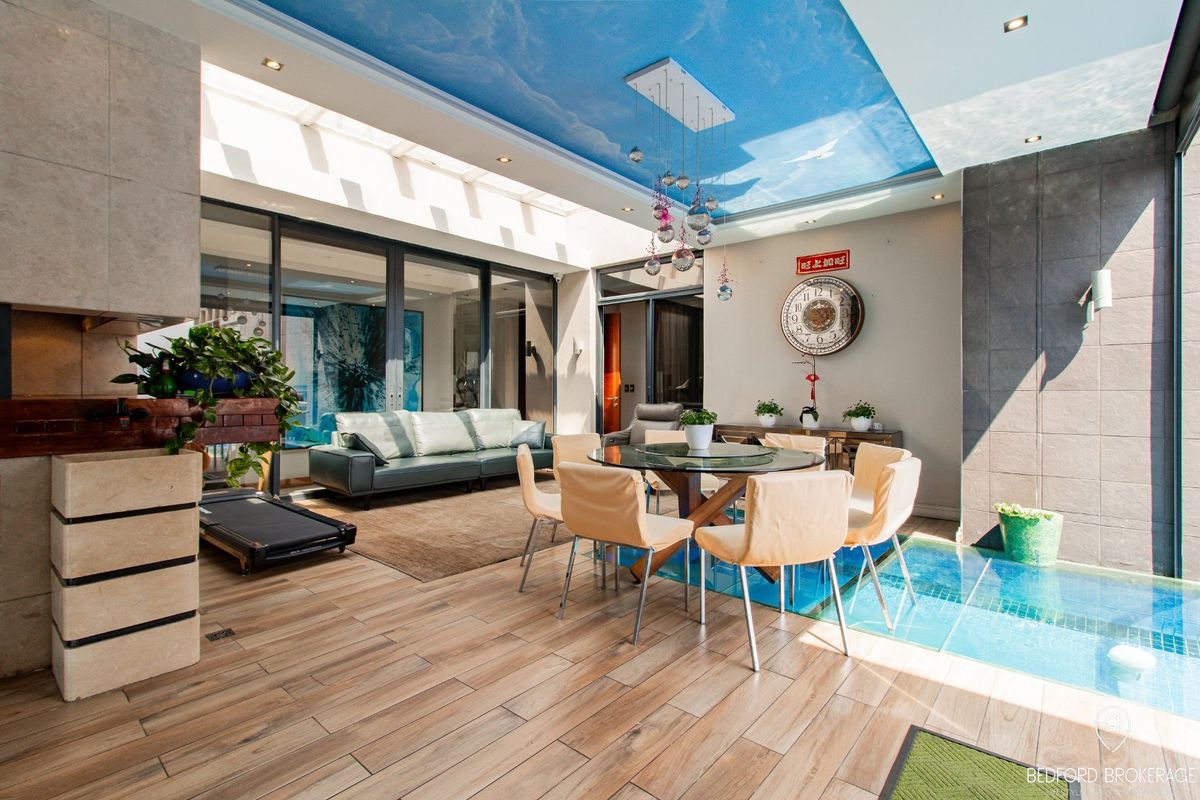 STUNNING 4 BEDROOM PENTHOUSE FOR SALE AT BEDFORD - Photo 4