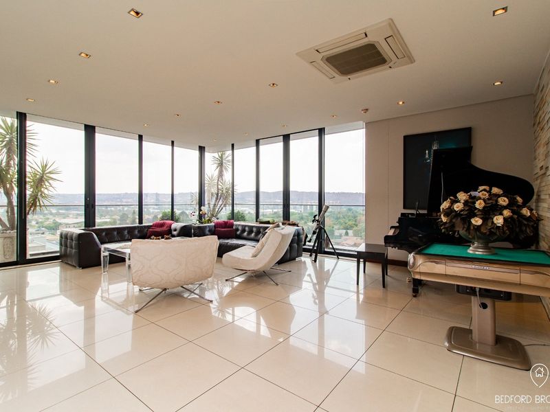 STUNNING 4 BEDROOM PENTHOUSE FOR SALE AT BEDFORD - Photo 2