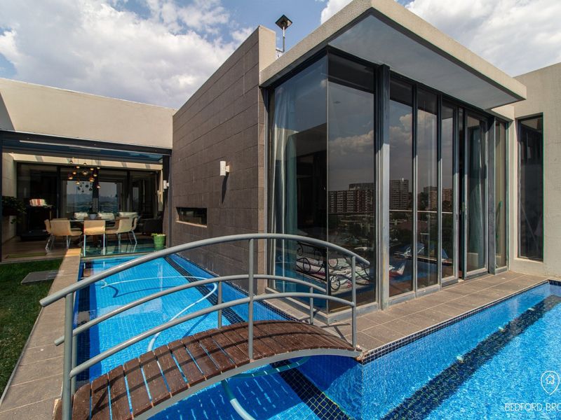 STUNNING 4 BEDROOM PENTHOUSE FOR SALE AT BEDFORD - Photo 1
